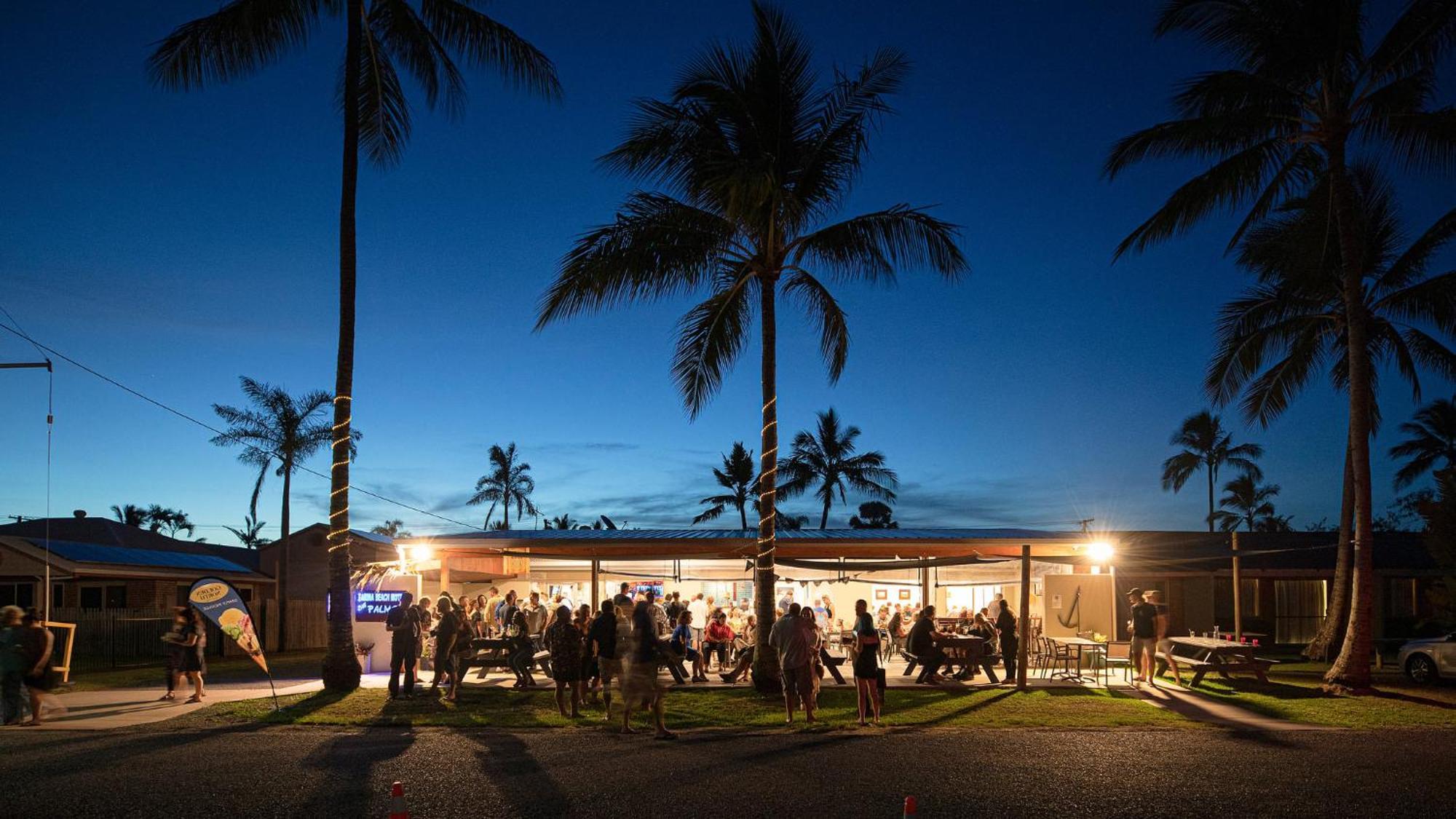 Sarina Beach Motel Grasstree Beach Exterior photo