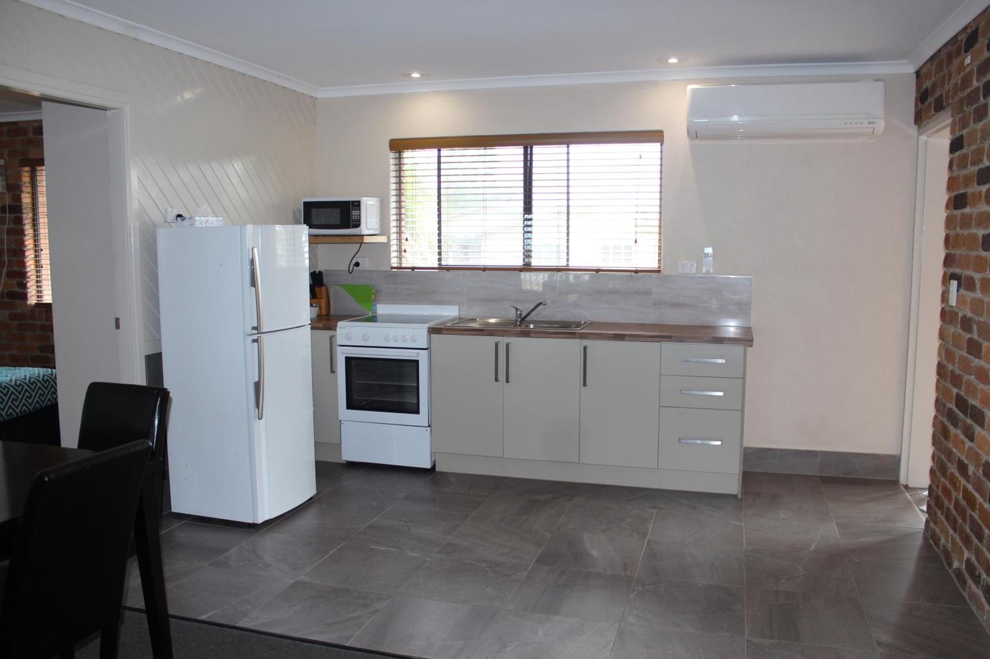 Sarina Beach Motel Grasstree Beach Room photo