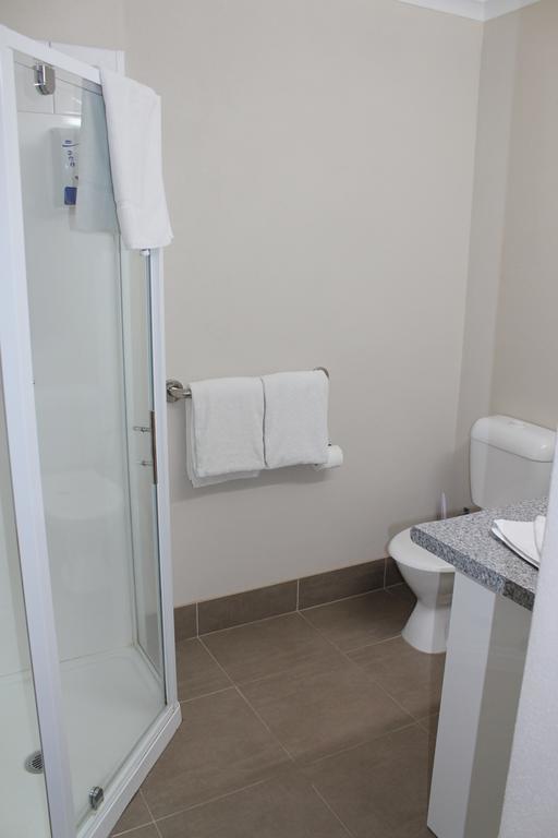Sarina Beach Motel Grasstree Beach Room photo